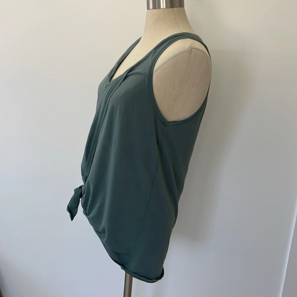 Lululemon Front Tie Racerback Tank Top size 6 - Picture 6 of 8